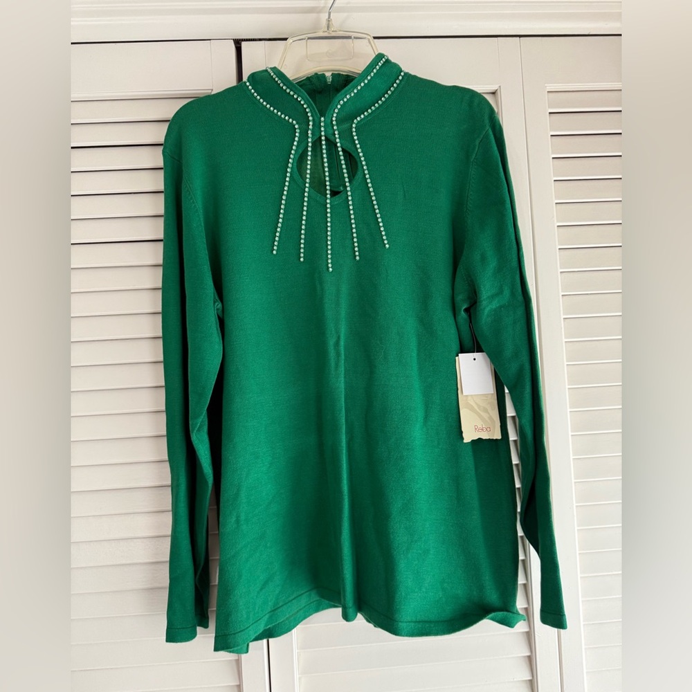 Reba New With Tags Faith Emerald Valley Rhinestone Green Long Sleeve Top